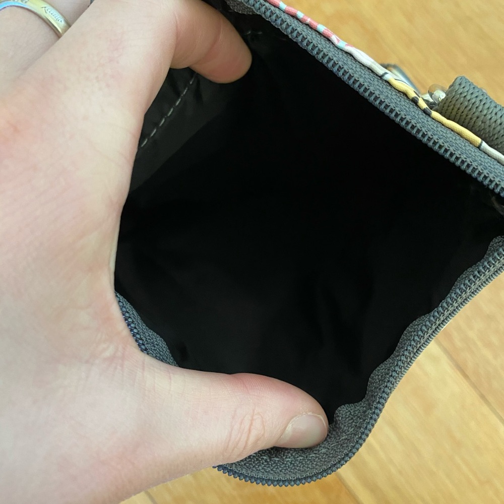 LeSportsac crossbody purse - Picture 4 of 7